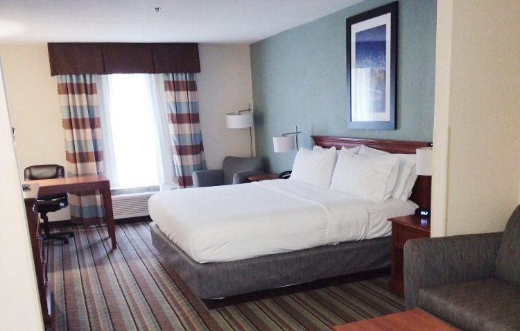 Holiday Inn Express & Suites Salamanca, An Ihg Hotel Екстер'єр фото