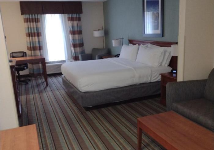Holiday Inn Express & Suites Salamanca, An Ihg Hotel Екстер'єр фото